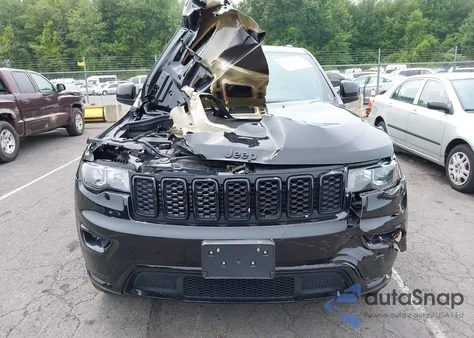 2021 Jeep Grand Cherokee Laredo X 4X4 из США, поврежденный, VIN 1C4RJFAG1MC726408
